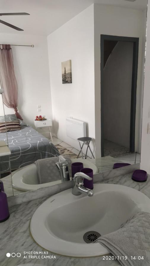 Agnes Apartment ลิโมว์ ภายนอก รูปภาพ